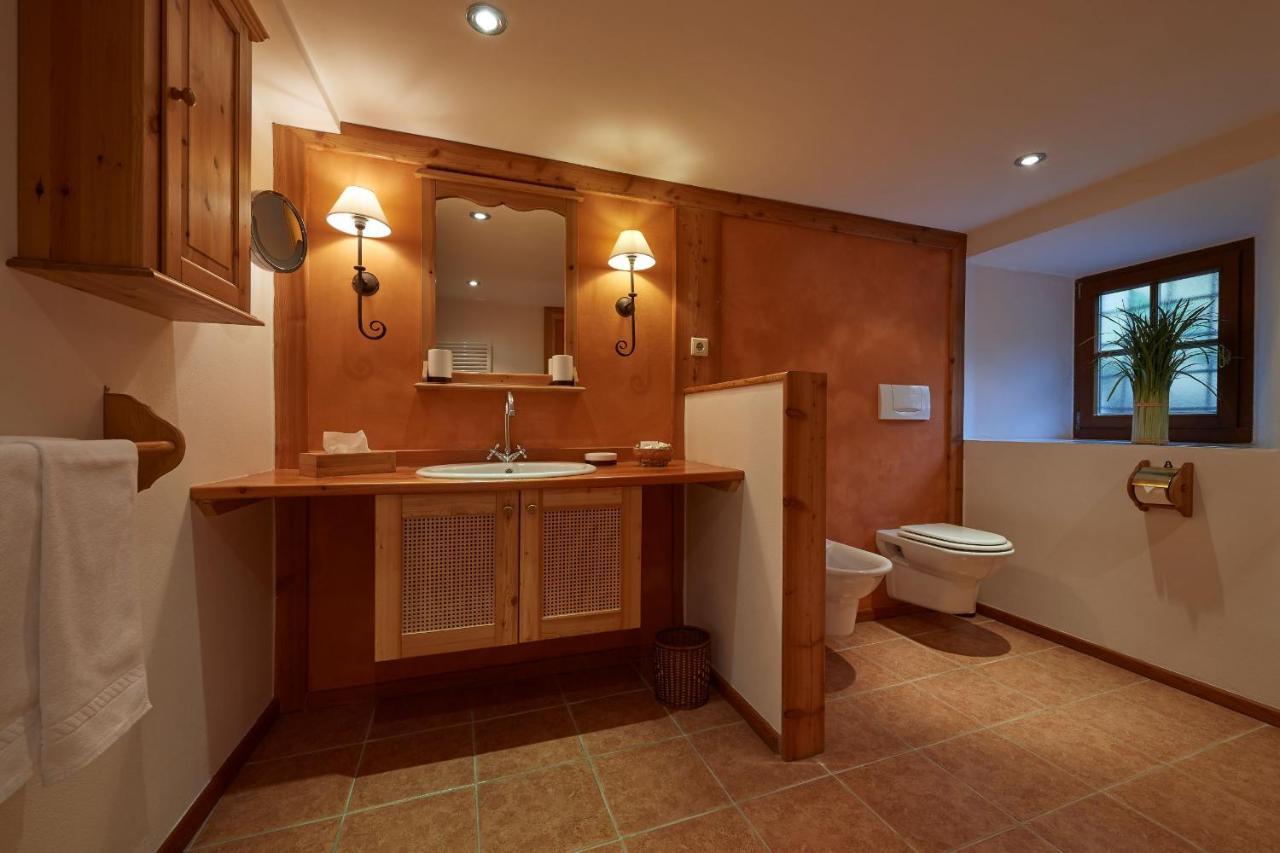 Ferienapartments Gutshof Brandis Lana Ngoại thất bức ảnh